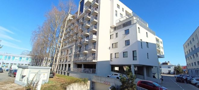 Prenájom - Nadštandardný 3 izb.byt dvoma balkónmi a garážovým parkovaním v bytovom komplexe - Mala Praha, Žilina