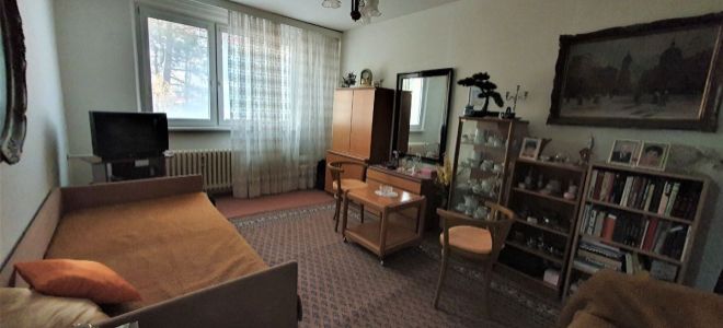 Predávam 1 izbový byt v lokalite Dúbravka Bratislava